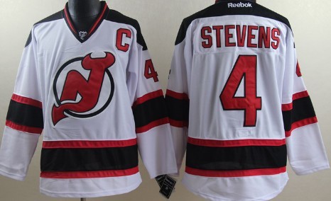 Reebok NHL New Jersey Devils Martin Brodeur #30 Jersey Size Youth L/XL.