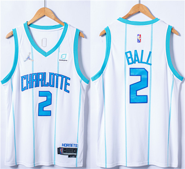 LaMelo Ball #2 Charlotte Hornets Buzz City Jersey Size 50 Large 2022 Season