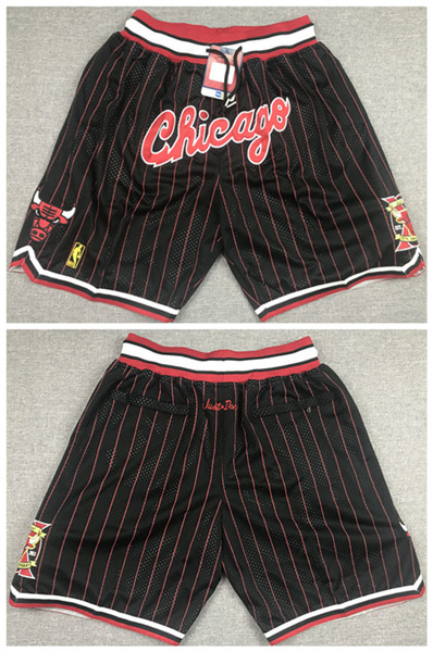 Mens Chicago Bulls Black Mitchell&Ness Shorts (Run Small)